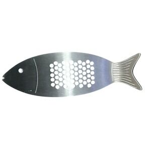 Kikkerland Fish-Shaped Sainless Steel Garlic Press Rocker